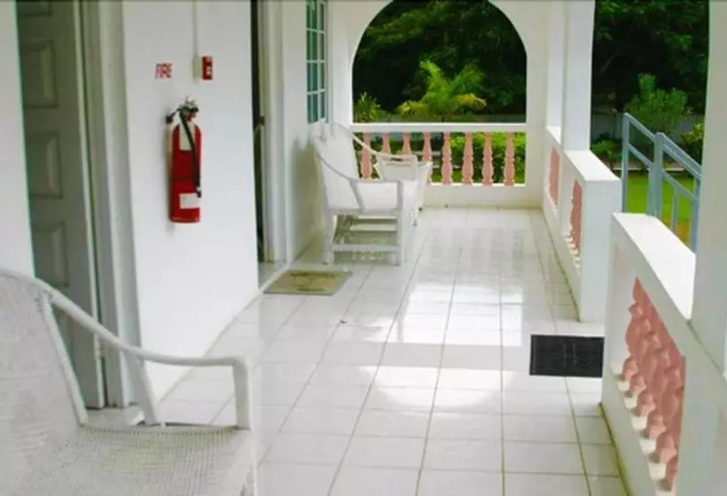 Executive Mamme Bay Hotel And Conference