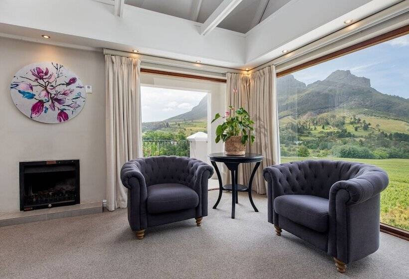 Отель Banhoek Lodge