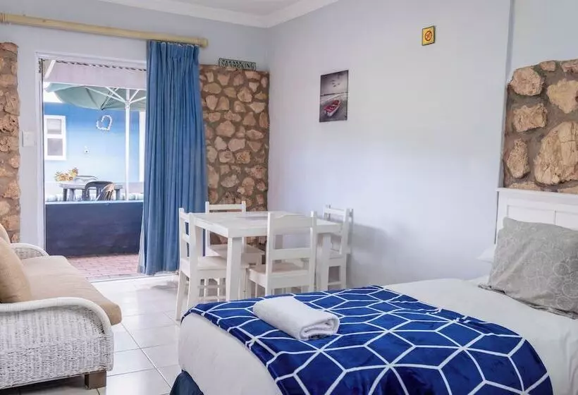 فندق Blue Bay Lodge