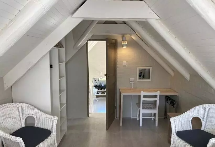 فندق Blue Bay Lodge