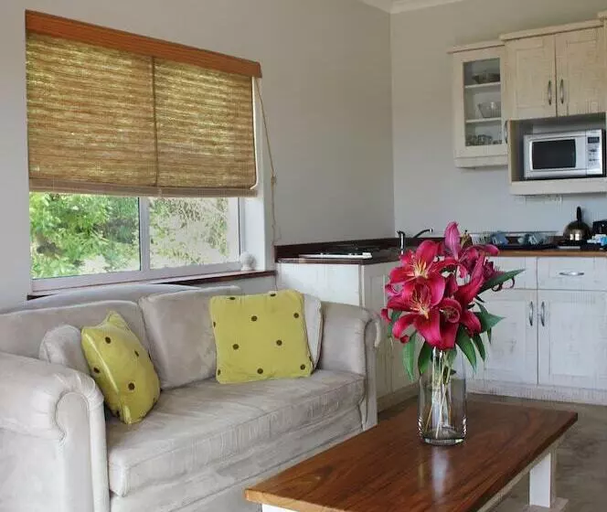 فندق Blue Bay Lodge