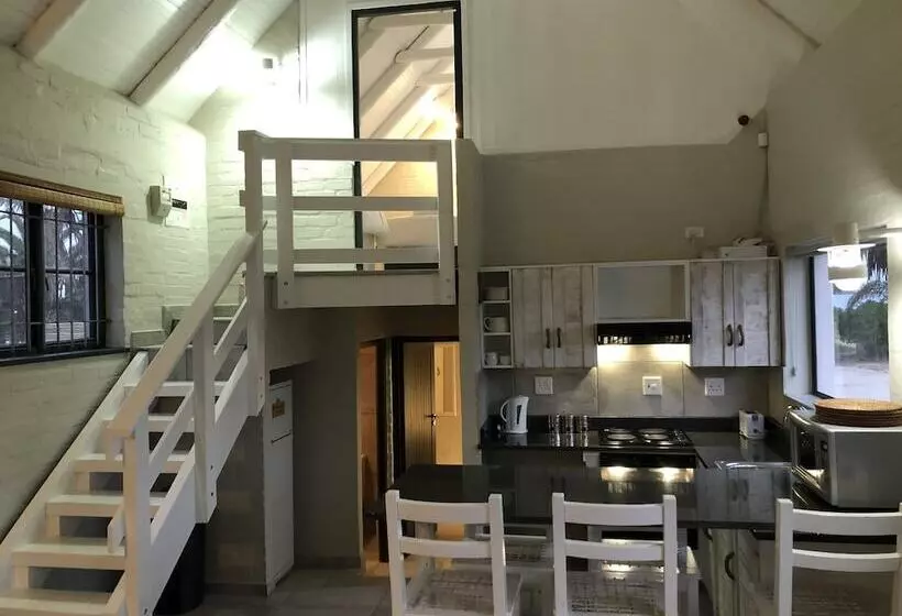 فندق Blue Bay Lodge