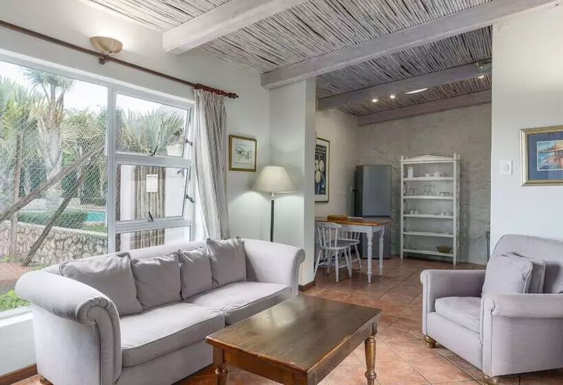 فندق Blue Bay Lodge