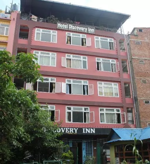 هتل Discovery Inn