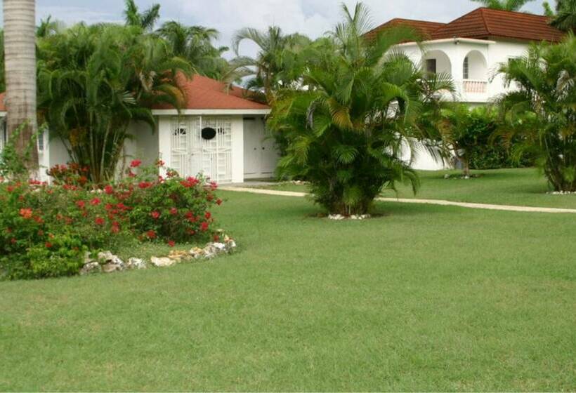 Executive Mamme Bay Hotel And Conference