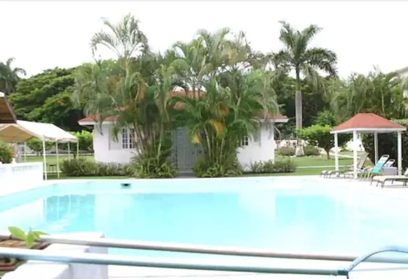 Executive Mamme Bay Hotel And Conference