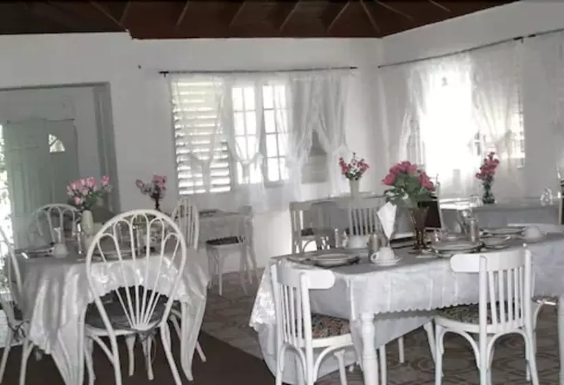 Executive Mamme Bay Hotel And Conference