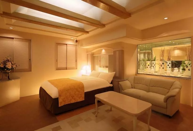 هتل Fine Garden Umeda