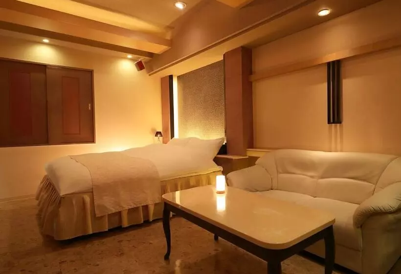 هتل Fine Garden Umeda