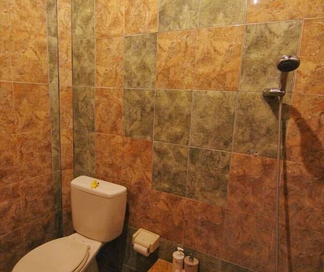 בית מלון כפרי Hibiscus Cottages