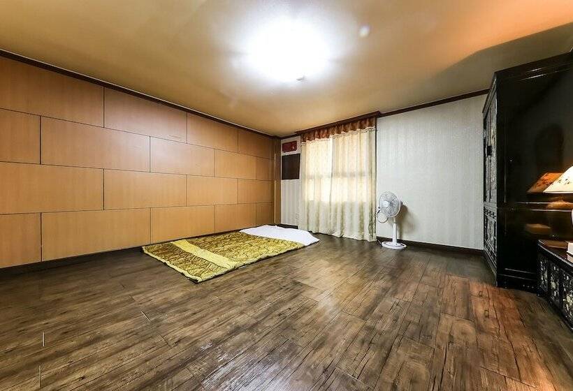 ホテル Kyungha Spa