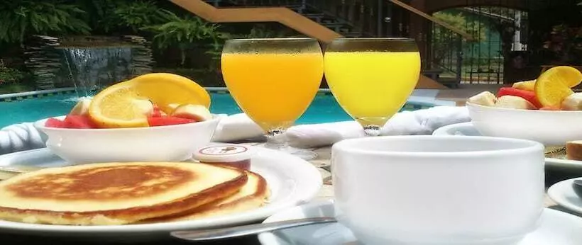 هتل La Mar Dulce