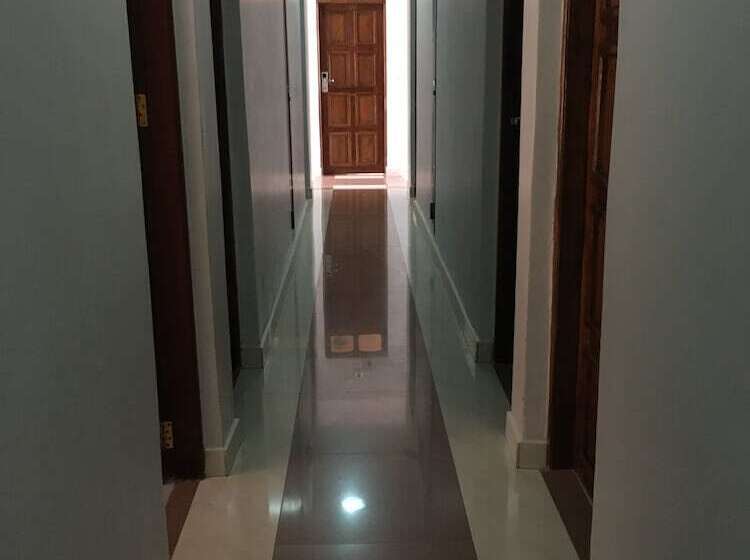 Отель Natron Palace