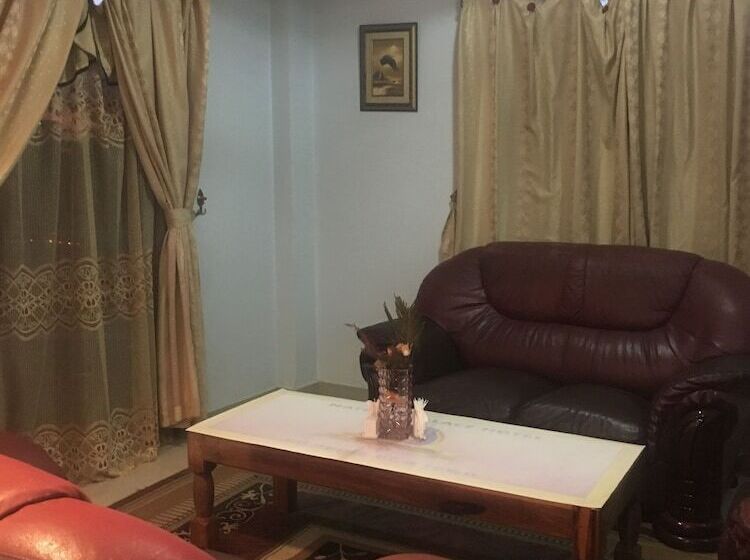 Отель Natron Palace