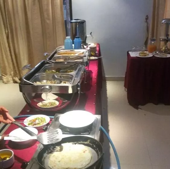 Отель Natron Palace