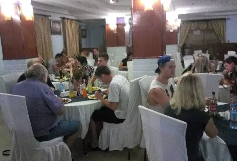 Отель Natron Palace