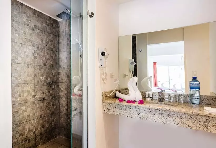 هتل Royal Decameron Indigo  All Inclusive