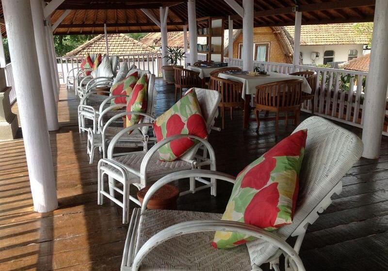 호텔 Villa Agung Beach Inn