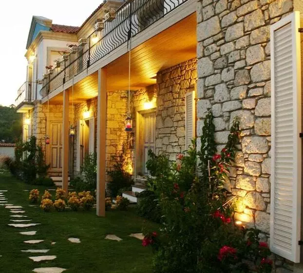 호텔 Yasemin Alacati Adult Only