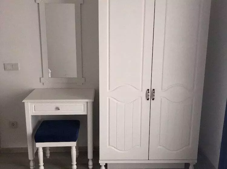 호텔 Yasemin Alacati Adult Only