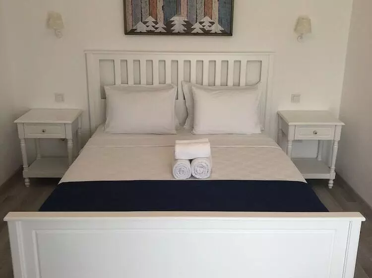 호텔 Yasemin Alacati Adult Only