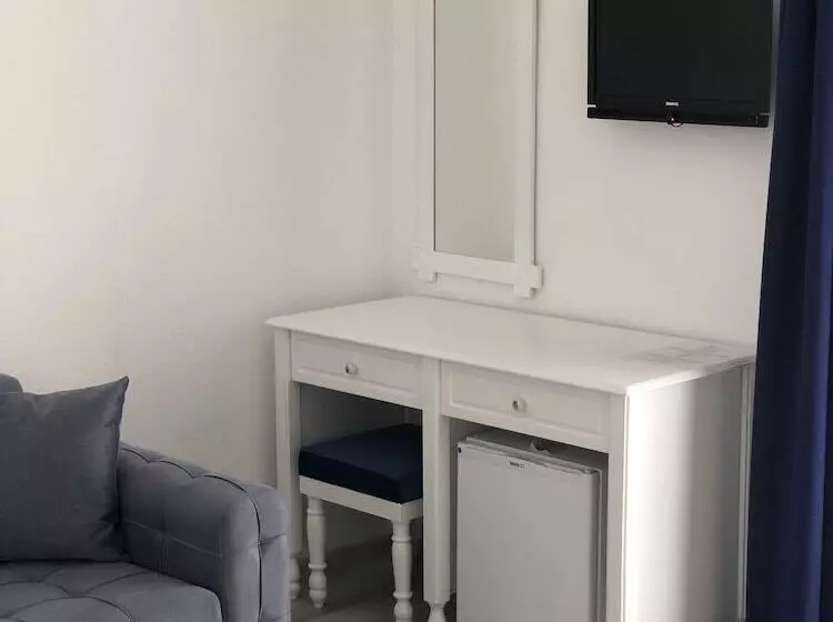 호텔 Yasemin Alacati Adult Only