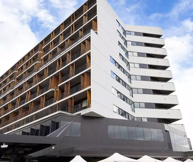 Park Avenue Ikon Glen Waverley