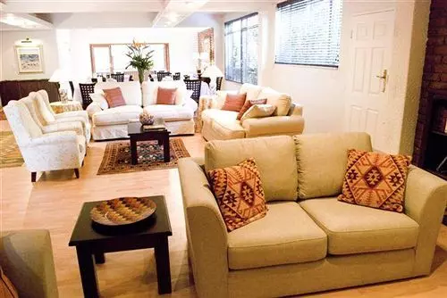 پانسیون Adagio Guest House