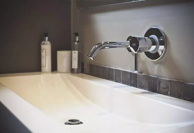 Пансион Dolphin Dunes Guesthouse