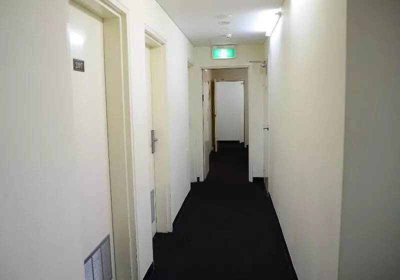 فندق صغير 790 On George Backpackers