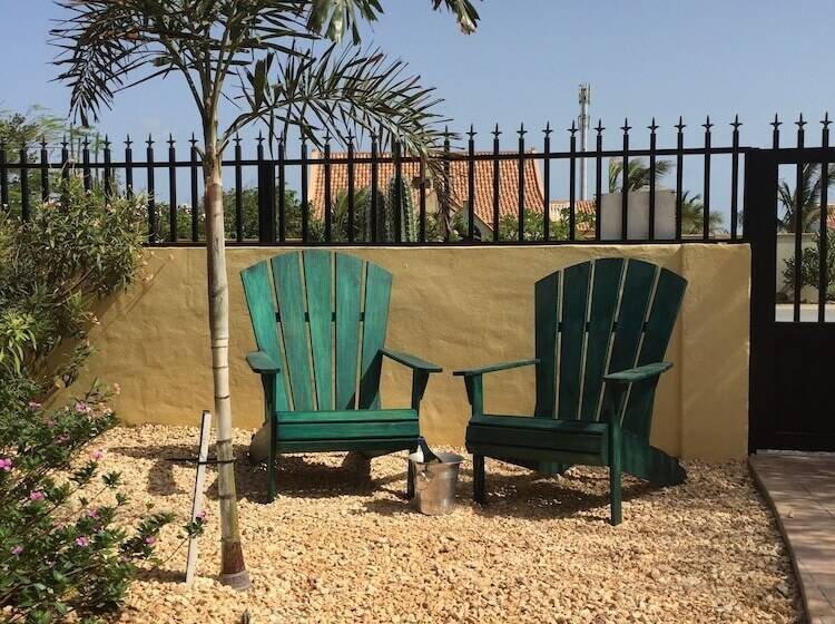 Alta Montaña Apartments