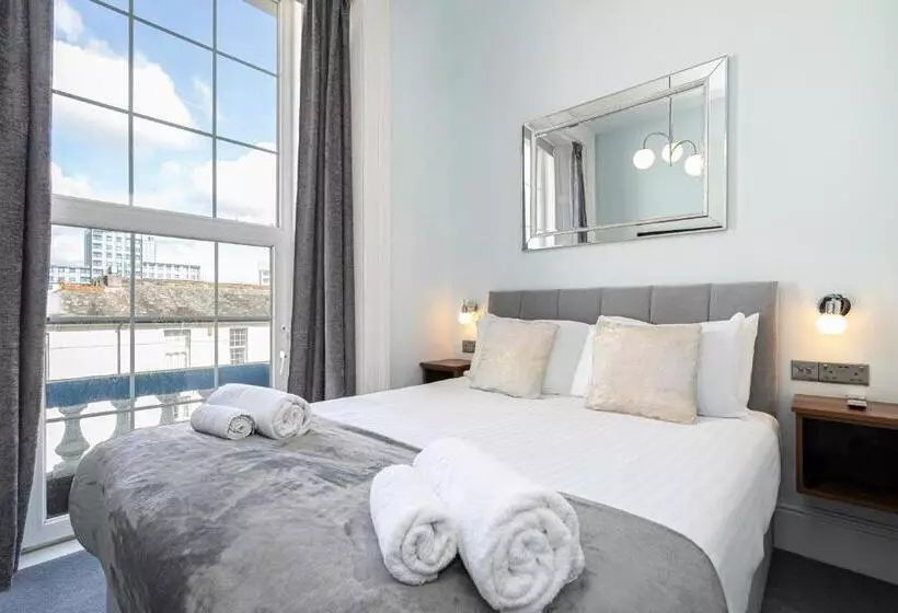 تختخواب و صبحانه Ocean Stays Hotel, Plymouth