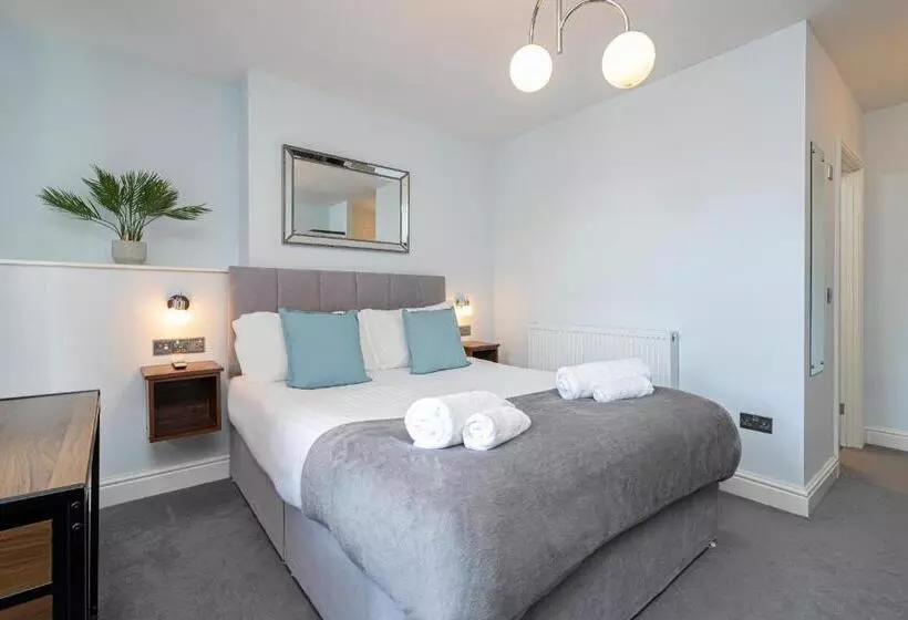 تختخواب و صبحانه Ocean Stays Hotel, Plymouth
