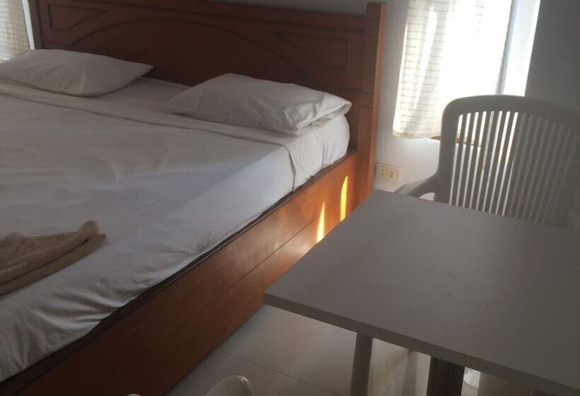 Отель Diamond Beach Resort