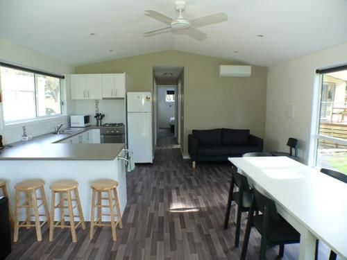 ホテル Halls Gap Lakeside Tourist Park