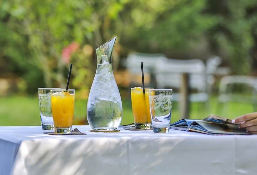 בית מלון כפרי Hôtel De La Villeon