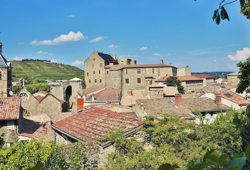 בית מלון כפרי Hôtel De La Villeon