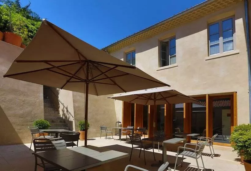 هتل Hôtel De La Villeon