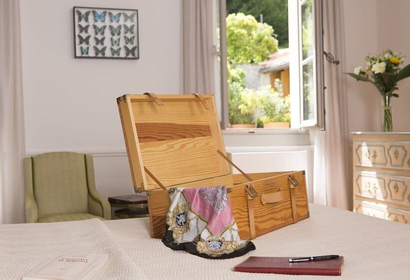 בית מלון כפרי Hôtel De La Villeon