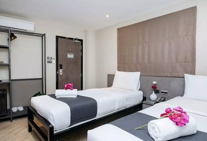 هتل Lucky House Khaosan