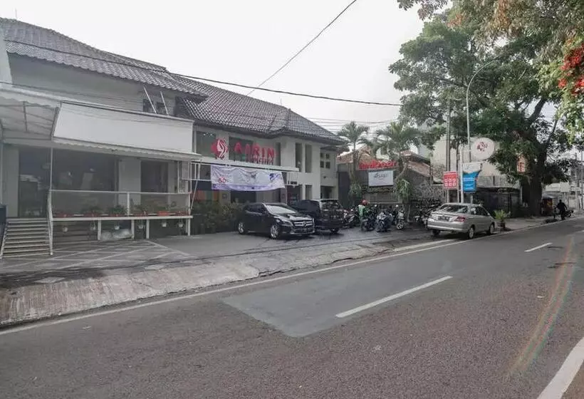 Hotel Reddoorz At Arwiga