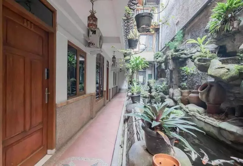 Hotel Reddoorz At Arwiga