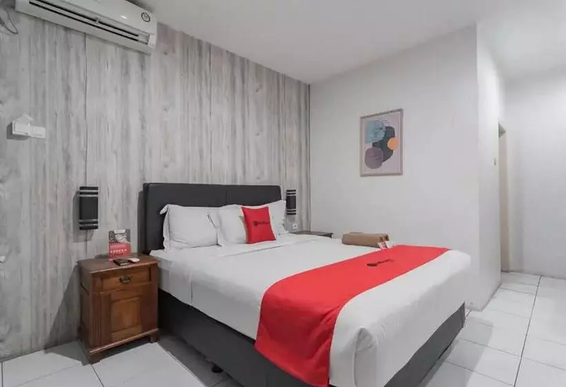 Hotel Reddoorz At Arwiga