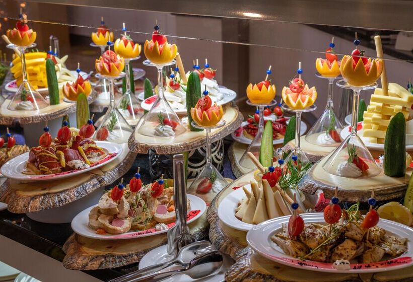 Отель Sandy Beach