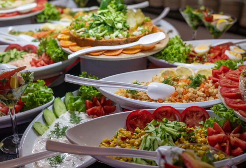 Отель Sandy Beach