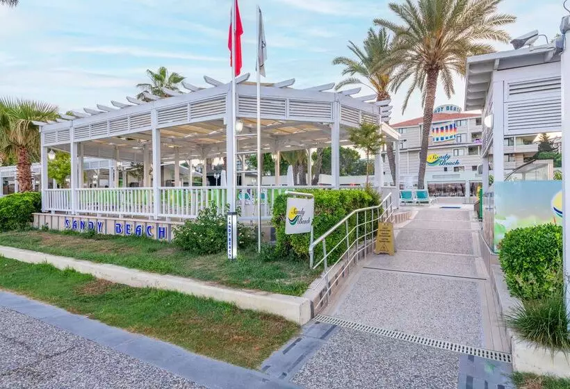 Hotelli Sandy Beach