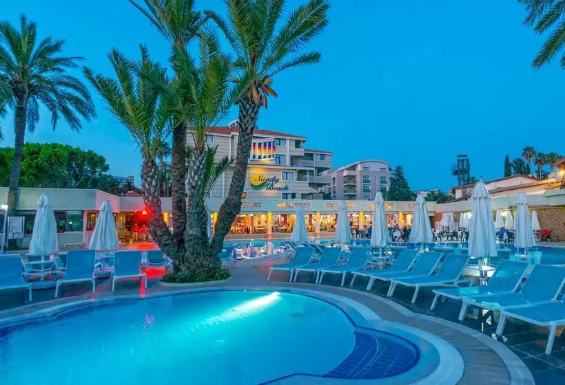 Hotelli Sandy Beach