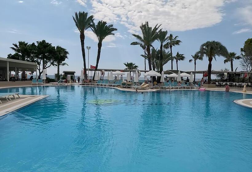 Отель Sandy Beach