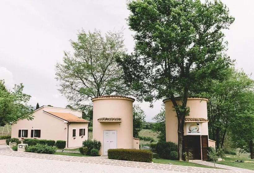 Отель Tenuta Marchesi Fezia