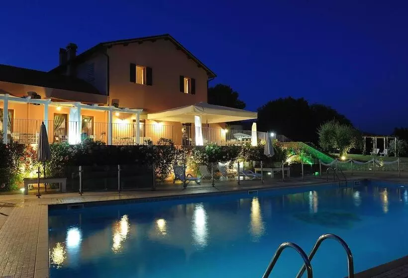 Отель Tenuta Marchesi Fezia